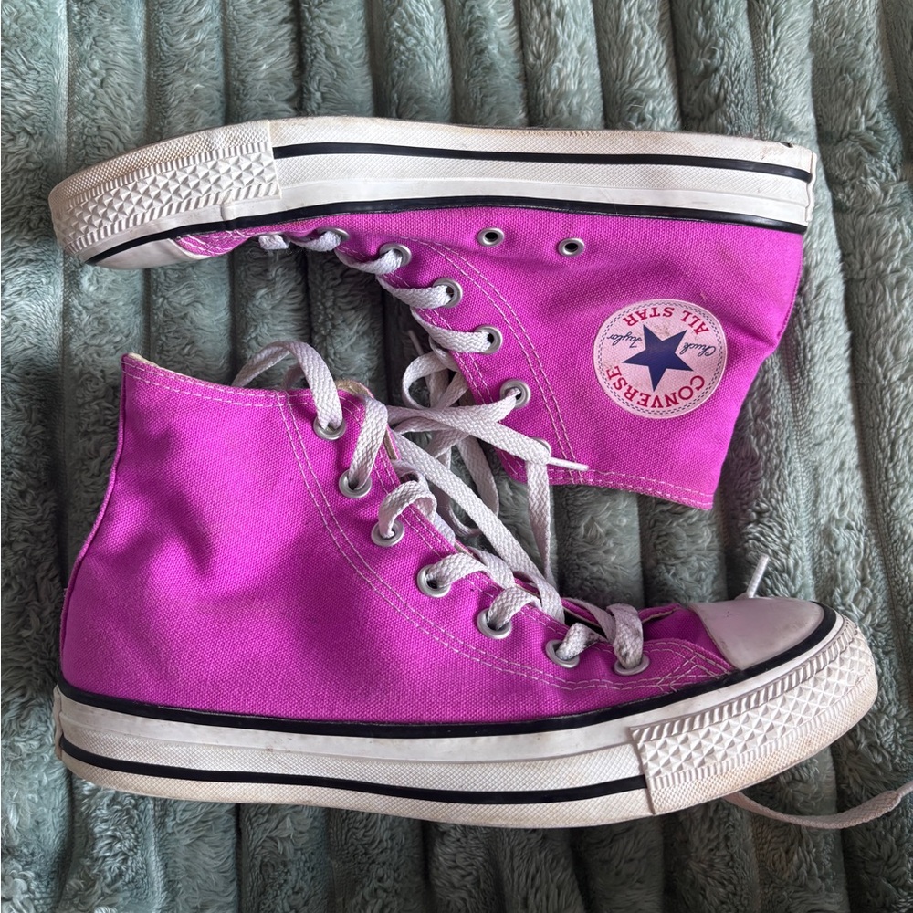 Hot Pink Chuck Taylor Converse